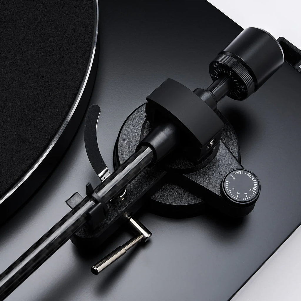 TT-4 MK2 — Turntable with Ortofon 2M Blue & Built-in Phono Stage