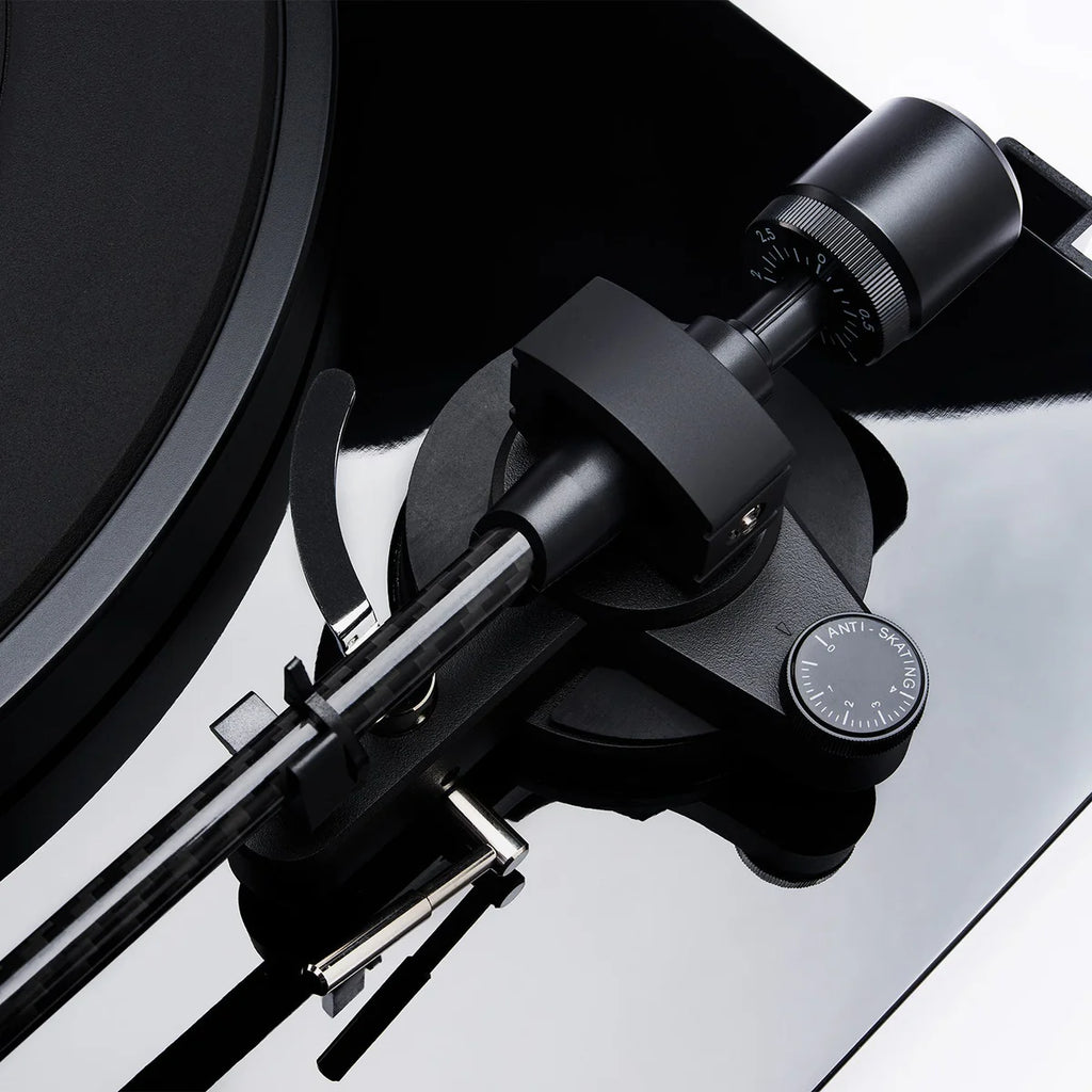 TT-4 Special Edition — Turntable with Ortofon 2M Bronze & Built-in Phono Stage