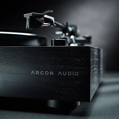 TT Signature — Turntable with Ortofon 2M Black & Floating Suspension