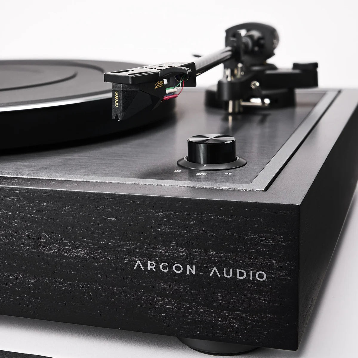 TT Signature — Turntable with Ortofon 2M Black & Floating Suspension
