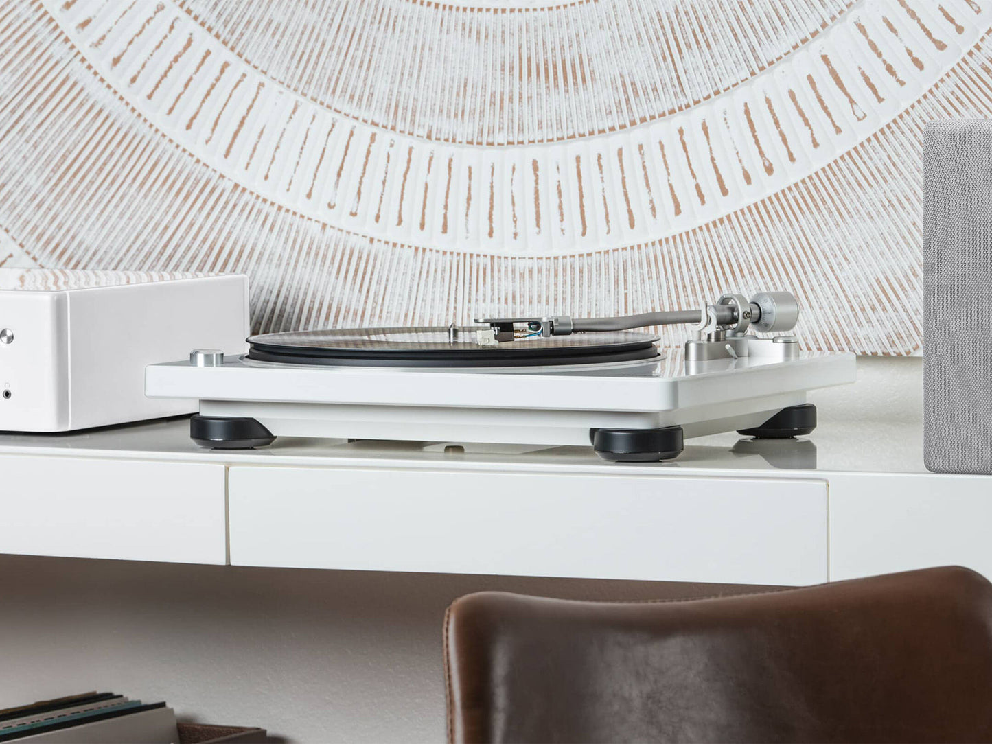 DP-400 Premium Fully Automatic Belt-Drive Hi-Fi Turntable