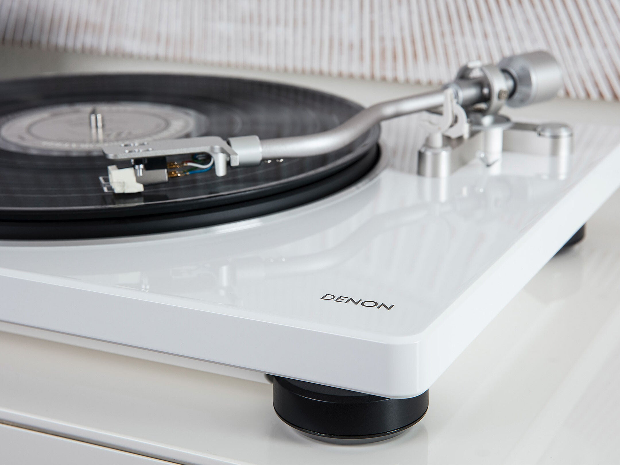 DP-400 Premium Fully Automatic Belt-Drive Hi-Fi Turntable